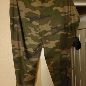 Terra & sky leggings size 24/26w
